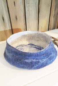 Felted vase in coastal style, high quality hand made basket for accessories. Ocean blue natural wool and raw silk decor.