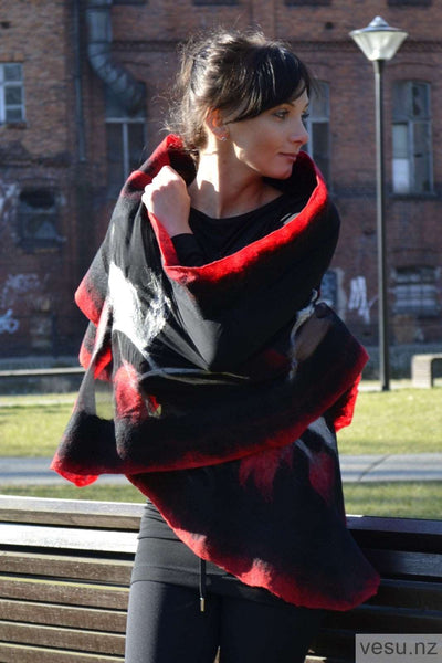 Large shawl black and red with gray 4312