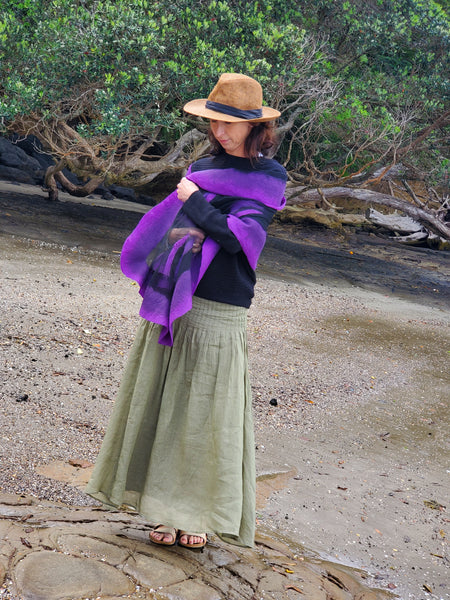 Lightweight scarf, purple 💜 wool and black silk.