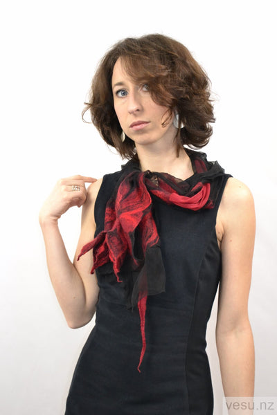 Silk scarf with merino wool black and red 4293