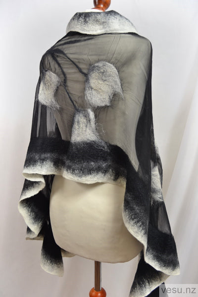 Classic black and white silk creation 4516