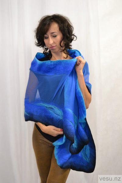 Blue and turquoise silk shawl 4520